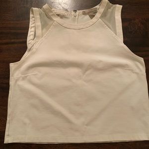 Banana Republic woman’s Size M crop top